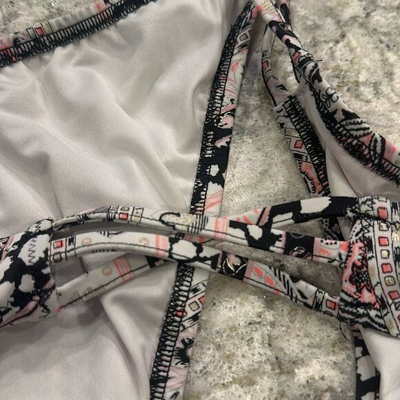 👙 Victoria’s Secret Strappy Cheeky Bikini Bottom – Size Large - Picture 4 of 6